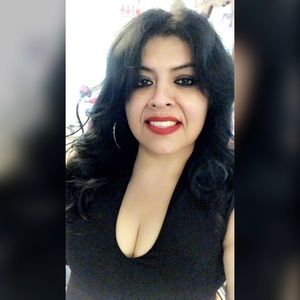 Meet your Posher, Bibi